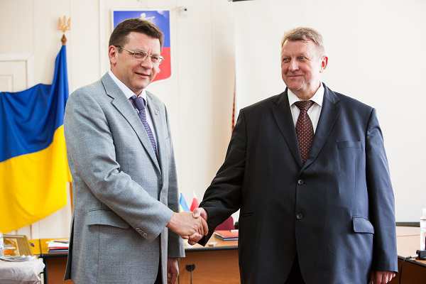 Керівництво Черкас підписало угоду про співробітництво з білоруським містом Орша 